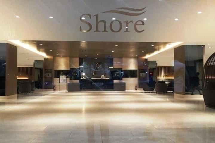 Luxury Seaside Sunset View At The Shore Mall Of Asia Apartment Manila Exterior photo